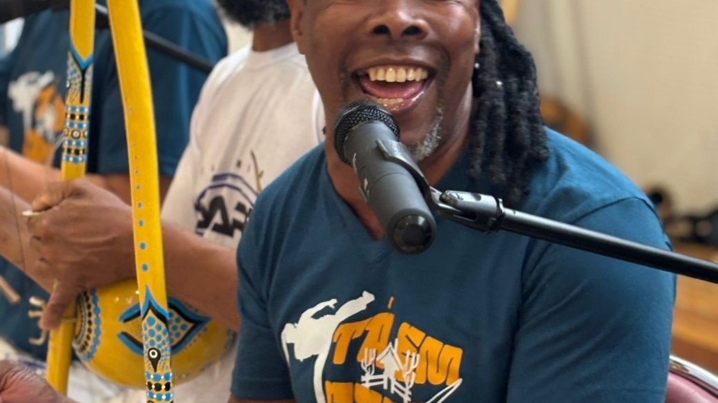 Mestre-Macaco-berimbau-copia