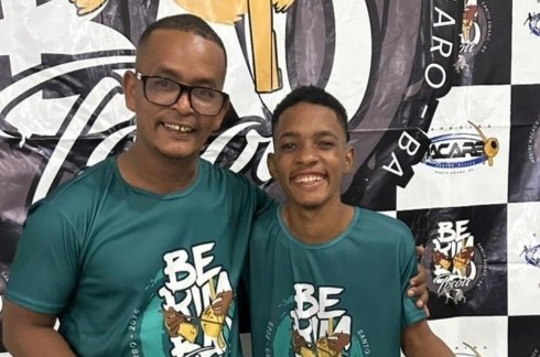 Mestre-Tampinha-e-filho-capa