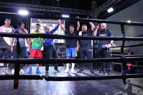 Tarsis-capa-Falcao-Fight-1