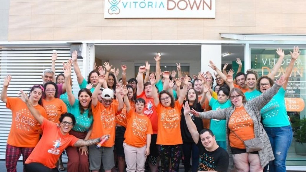 Usuarios-e-equipe-tecnica-Vitoria-Down-capa