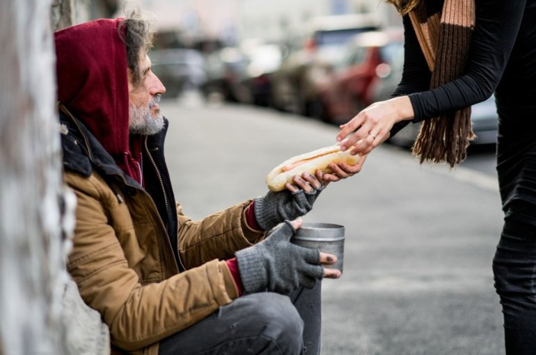 ajudar-morador-rua-Blog-Ong-E-por-amor