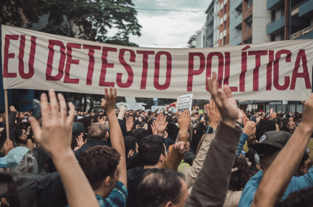 ideogram-eu-detesto-politica