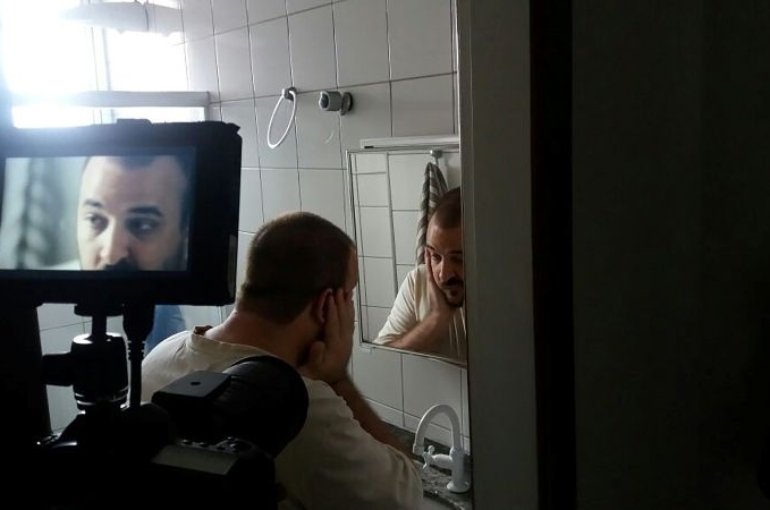 Documentário de Thiago Moulin, que aborda relações familiares, memória e saúde emocional no contexto do Setembro Amarelo, estará em cartaz em 24 e 30 de setembro. (Foto: Arquivo Pessoal)