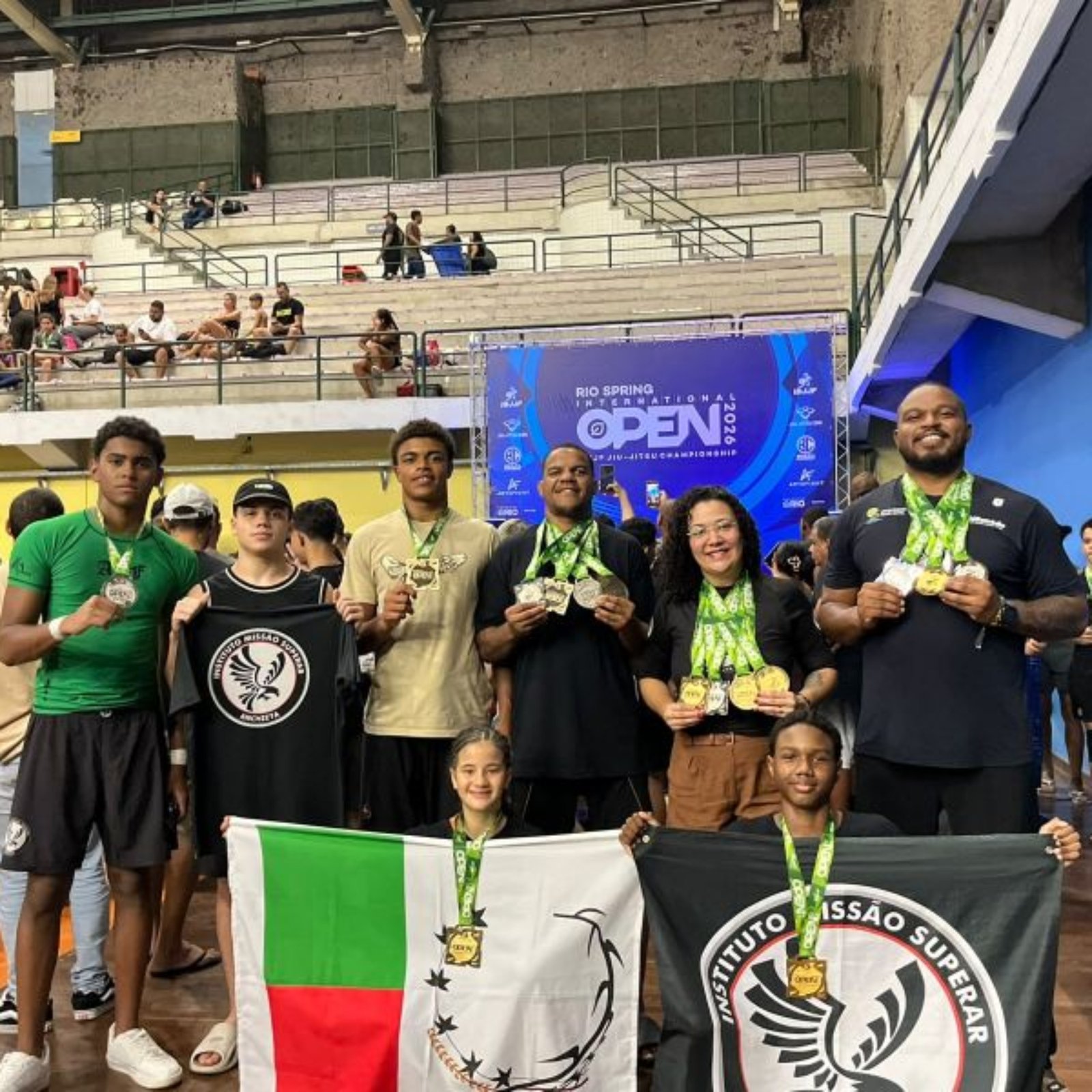 Com seis medalhas de ouro, nove de prata e quatro de bronze, o Instituto Missão Superar representou o Espírito Santo no Rio Spring International Open de Jiu-Jitsu.(Foto: Divulgação)